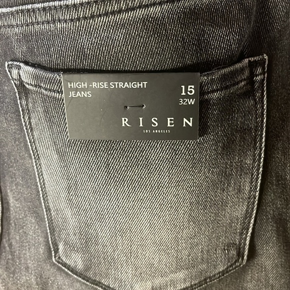 RISEN HIGH RISE STRAIGHT Black Denim Distressed - Picture 3 of 6
